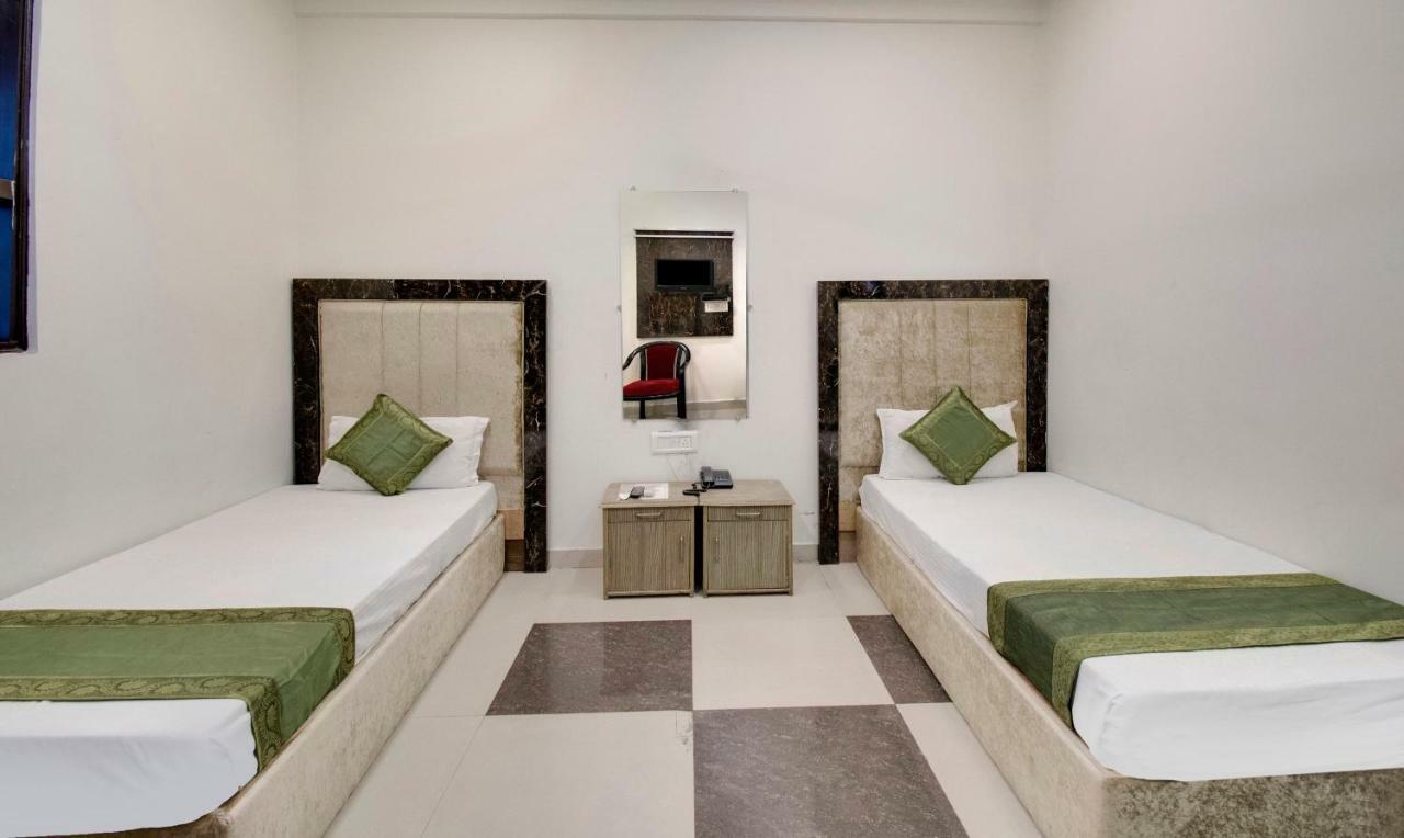 Itsy By Treebo - Royale Inn Meerut Eksteriør billede